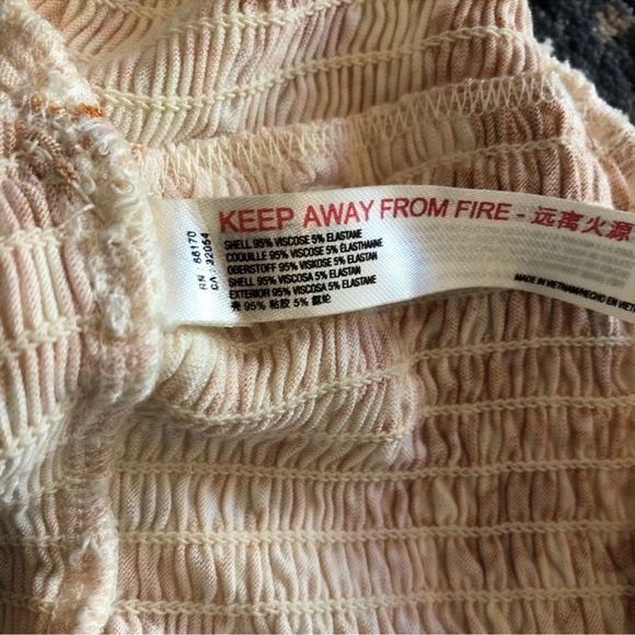 Free People Hannah Smocked Floral Tank Top Yellow & Gold NWT Women’s Size Medium - Picture 8 of 10